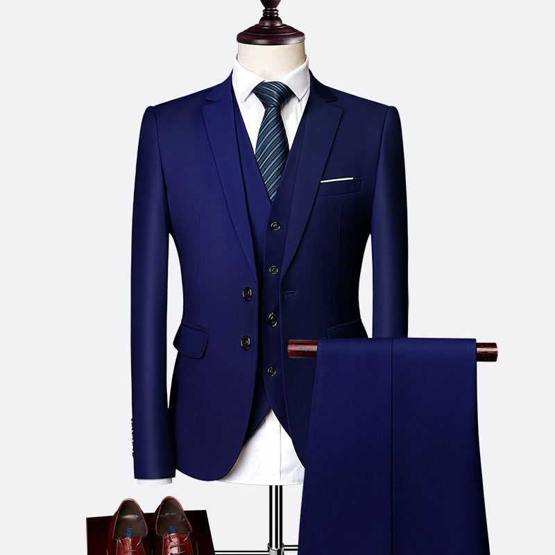 Men's classic sophisticated suit