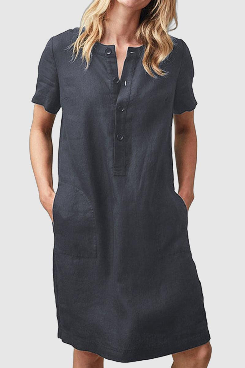 Women's Casual Dress - Short Sleeve - Round Neck - Buttoned Placket - Knee Length - with Pockets