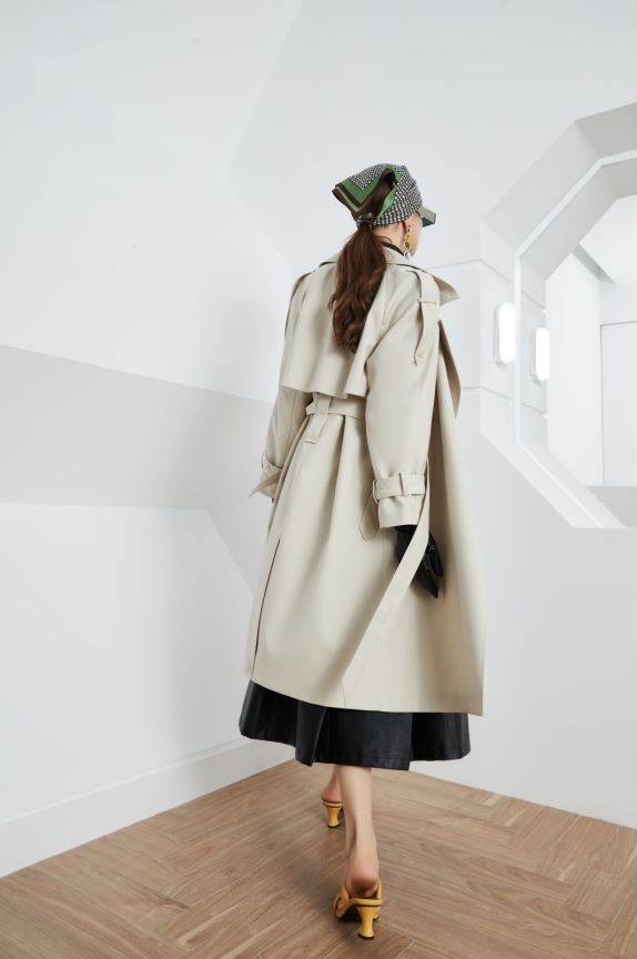 Women's tailored belted trench coat for a chic silhouette