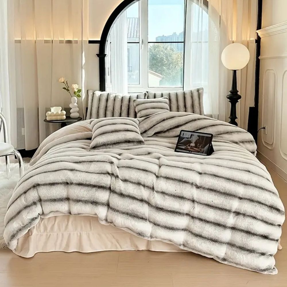 Faux Rabbit Fur Ruched Throw Blanket