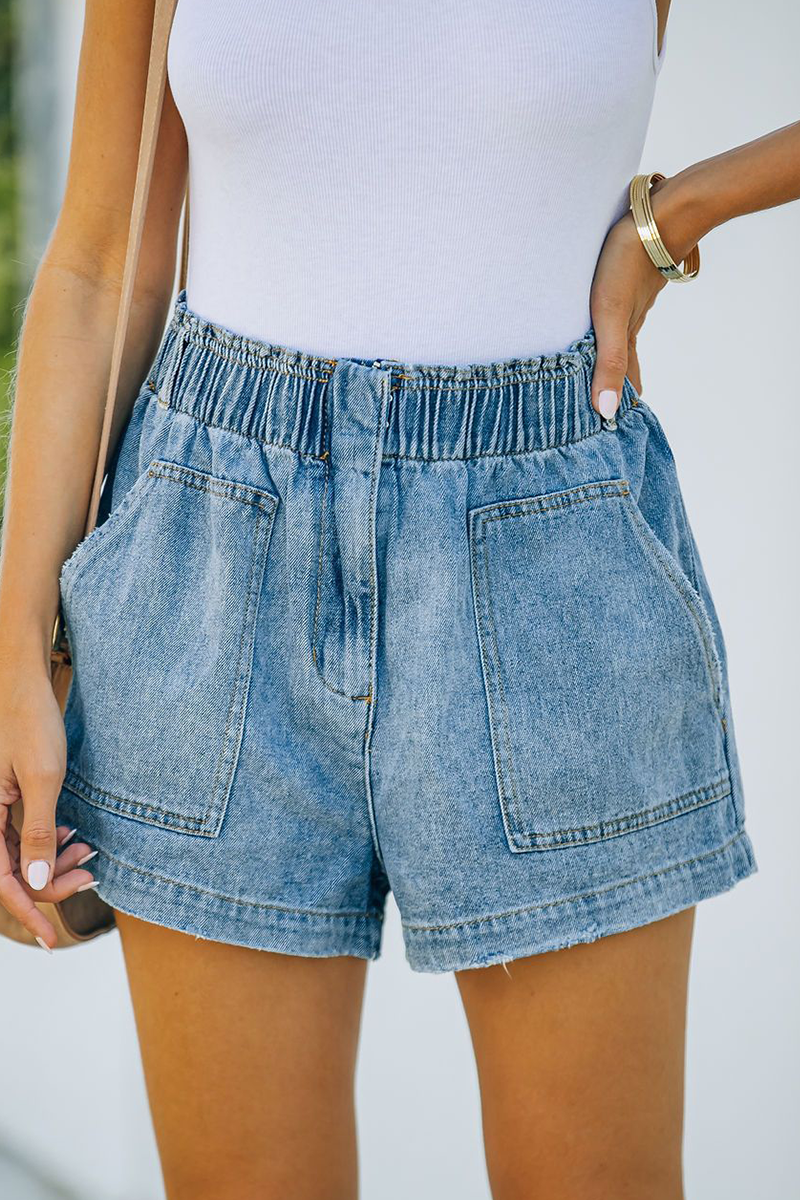 Wilona - front pocket denim shorts