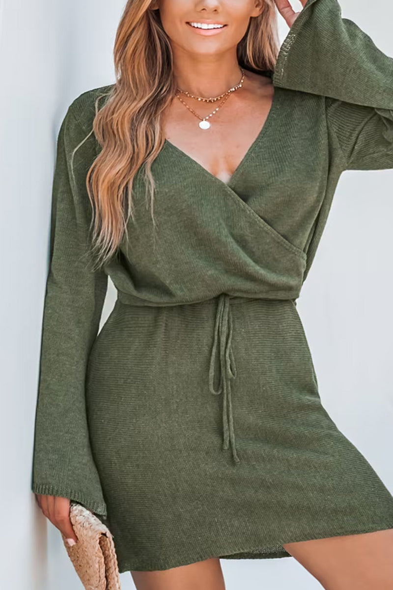 Eliana - V-neck long sleeve dress