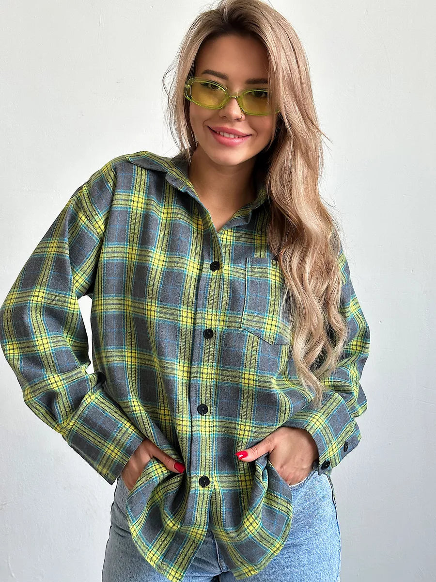 Women's plaid button-down shirt for casual cool