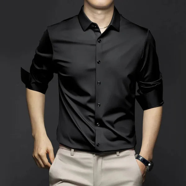 Men's button-down shirt for sleek sophistication