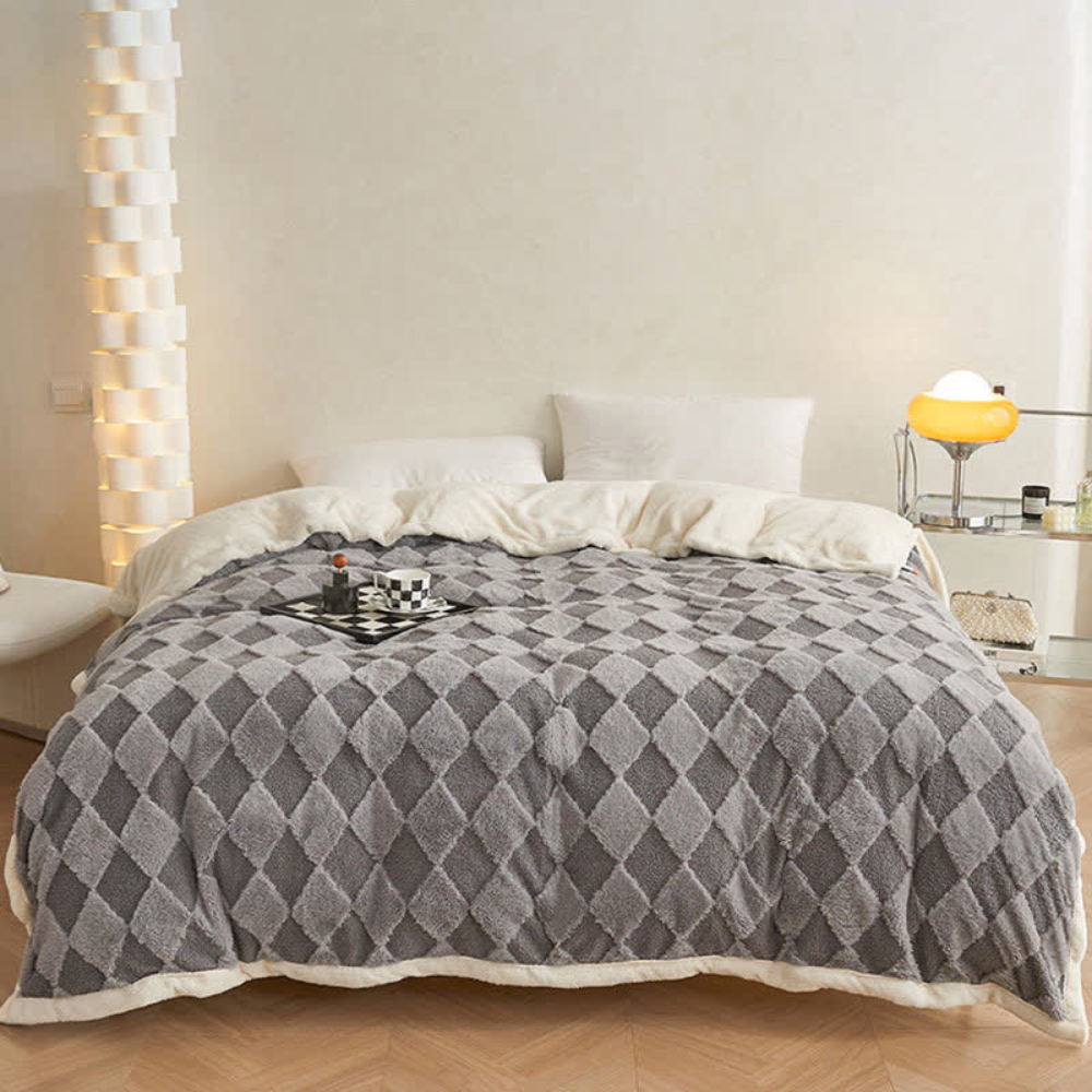 Plush Tufted Diamond-Pattern Throw Blanket