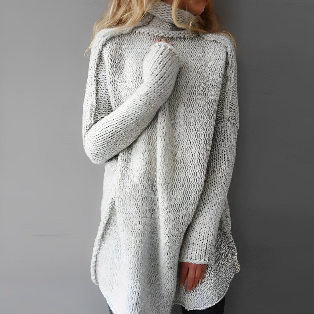 Women's Oversized Turtleneck Knit Sweater - Cozy Chunky Pullover, Stylish Winter Wear