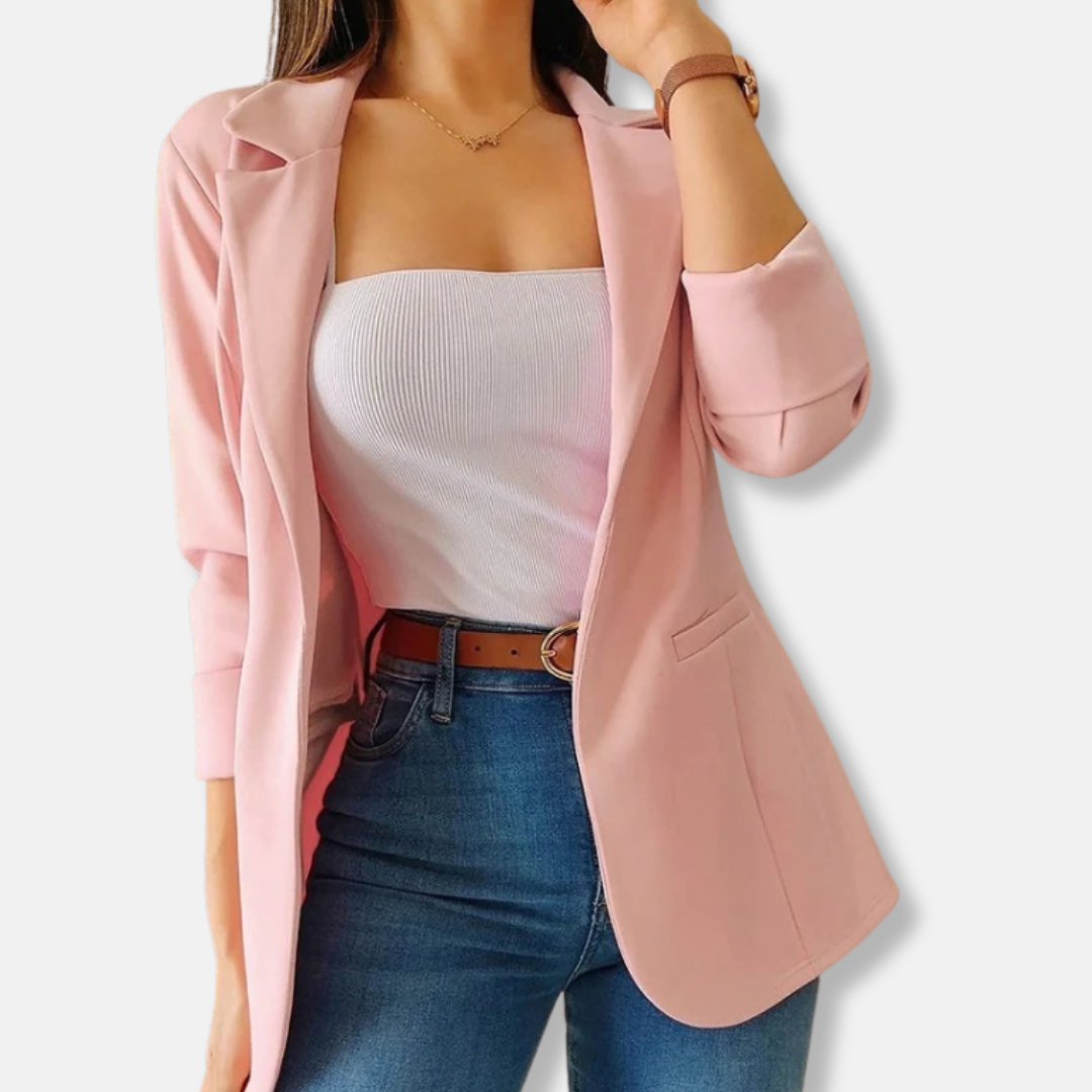 Women’s Blazer – Tailored Fit – Structured Fabric – Notched Lapel – Flap Pockets