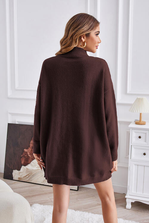 Grace - exposed seam mock neck sweater