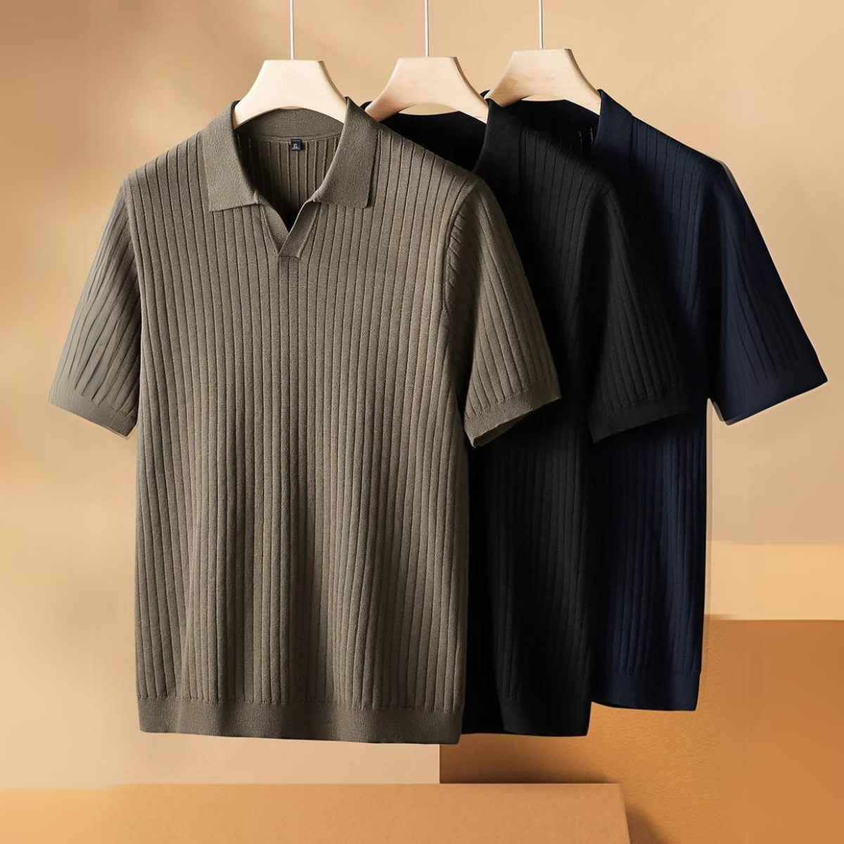 Men's knitted polo shirt