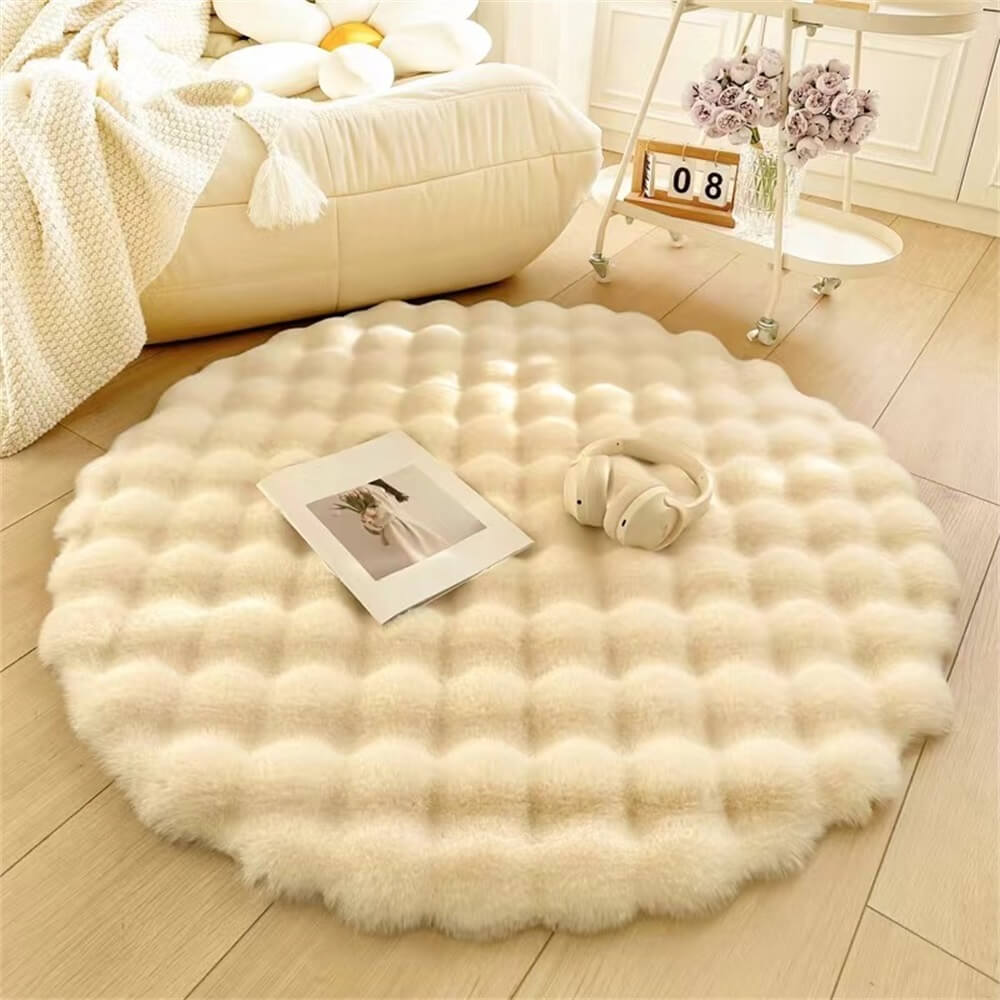 Minimalist High-Pile Faux-Fur Tufted Round Rug