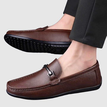 Comfortable men’s loafers for business casual and leisure use