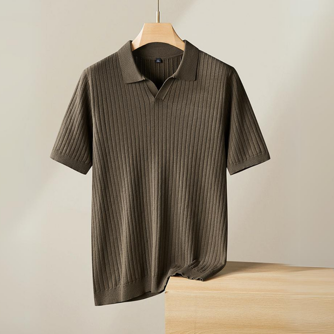 Men's knitted polo shirt