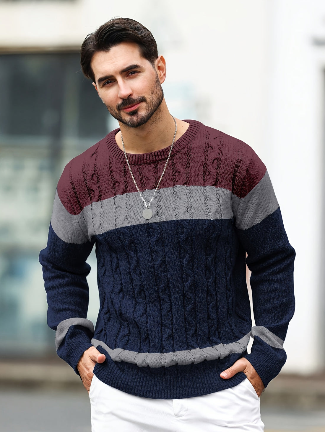 Color block knitted sweater with crew neck for men