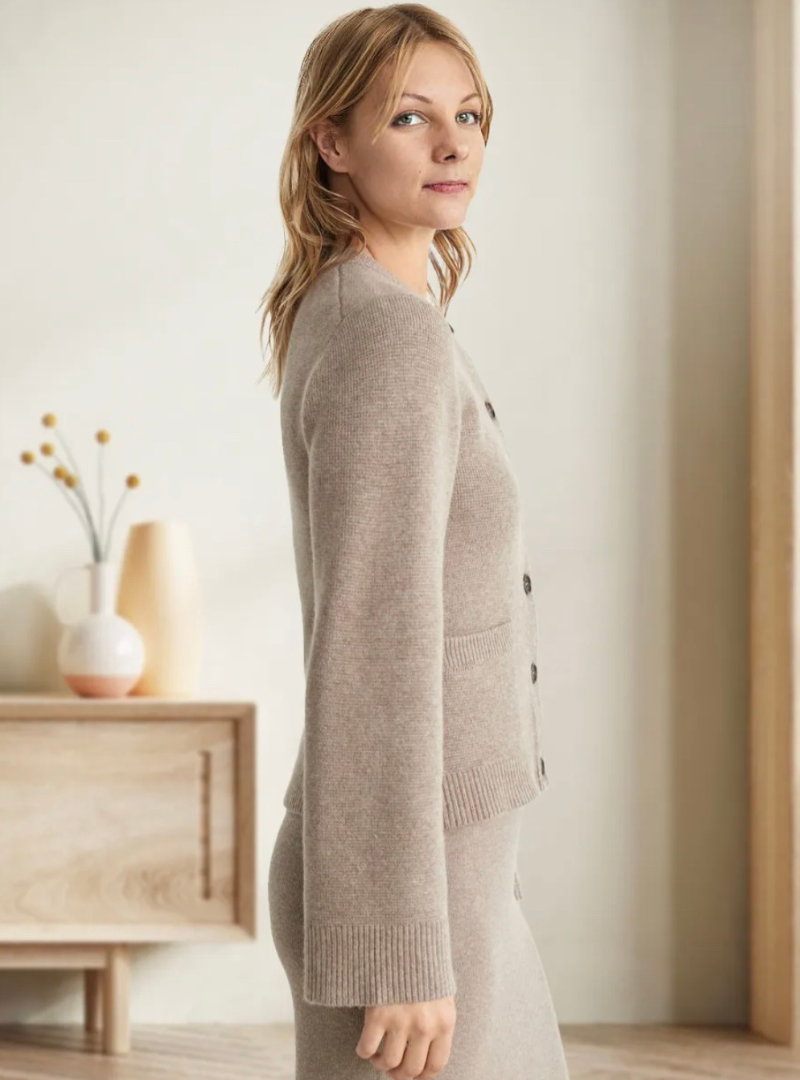 Women's minimalist flared sleeve cardigan