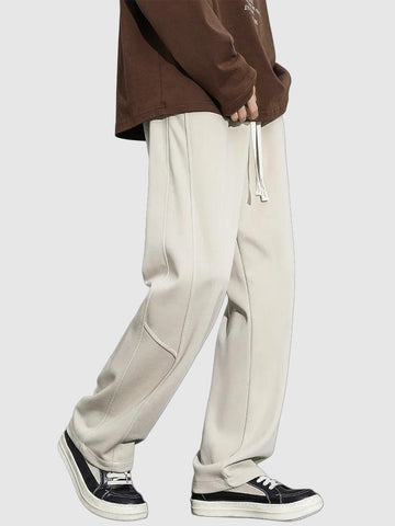 Men's loose fit cargo pants with drawstring waist