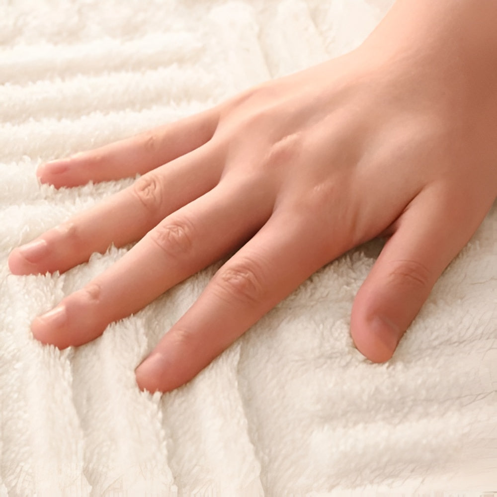 Plush Microfiber Tufted Bath Mat