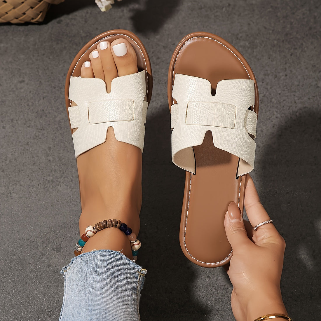 Summer fashion slip on flat sandals for women