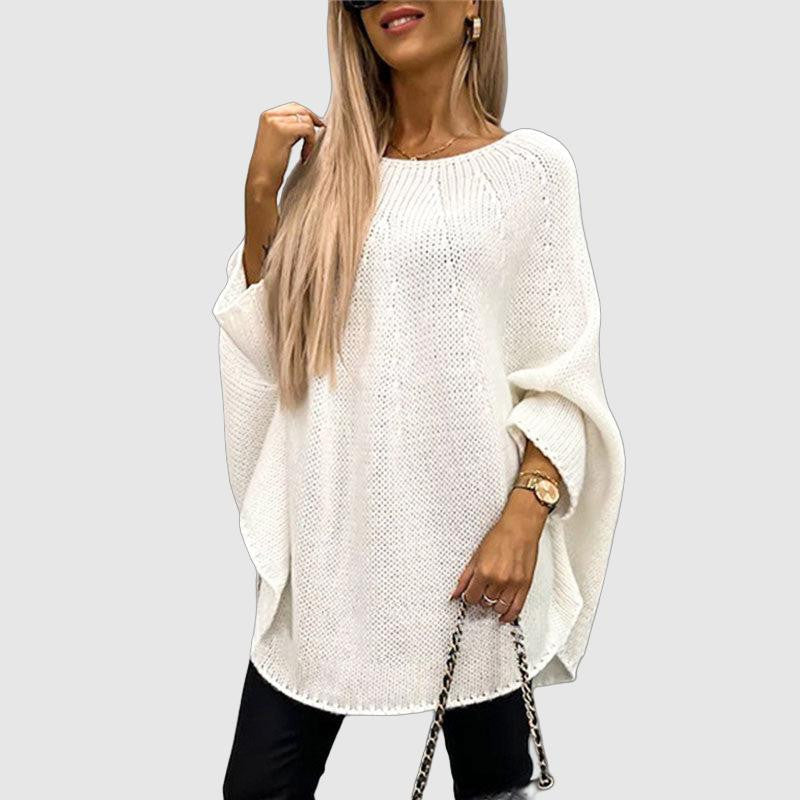 Women's oversized knitted sweater for cozy autumn days