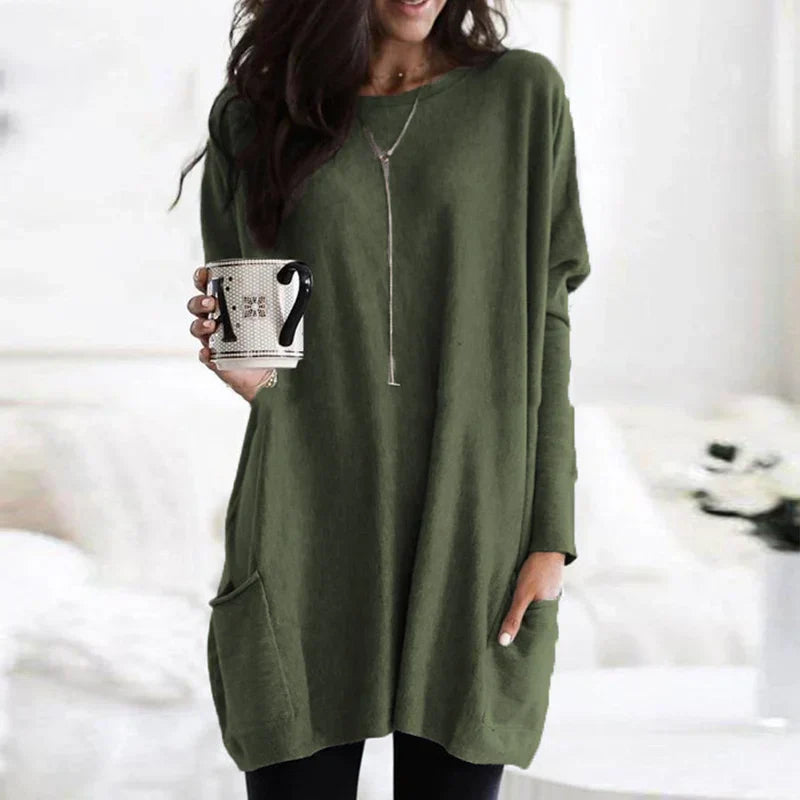 Women's oversized tunic sweater for relaxed comfort