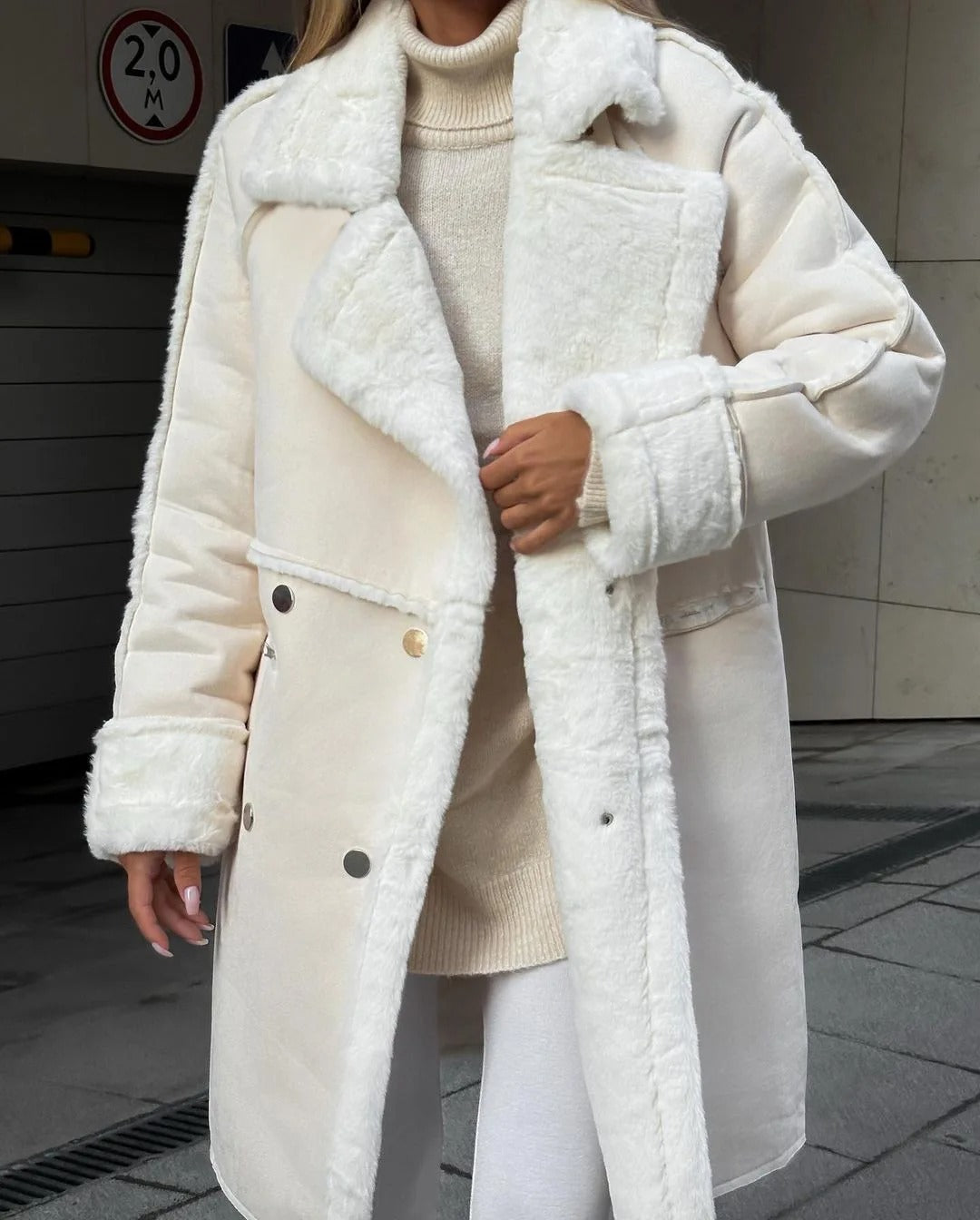 Women's long coat with plush lining