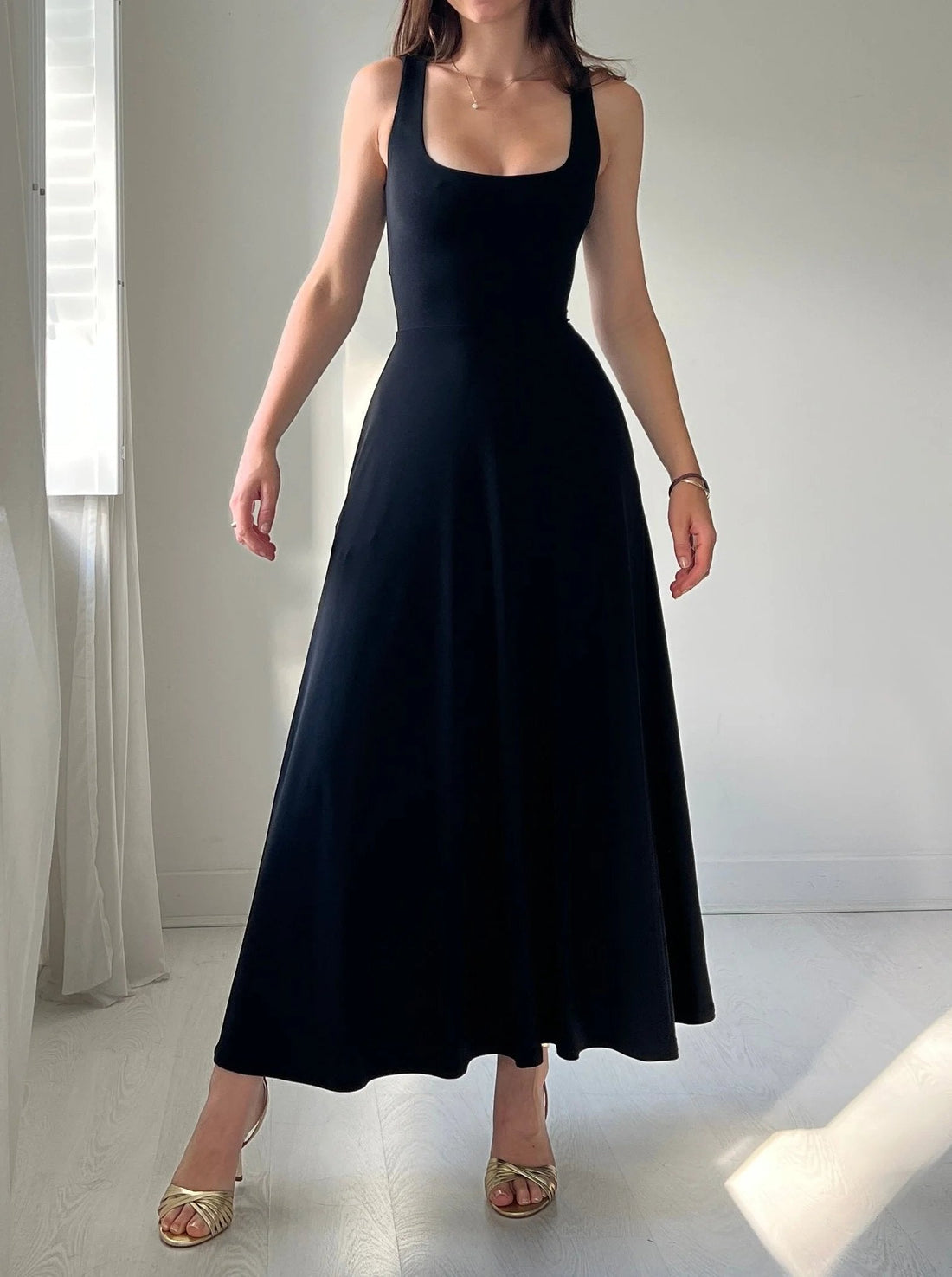 Women's Sleeveless Midi Dress - Square Neck - Fitted Bodice - Flowing Skirt