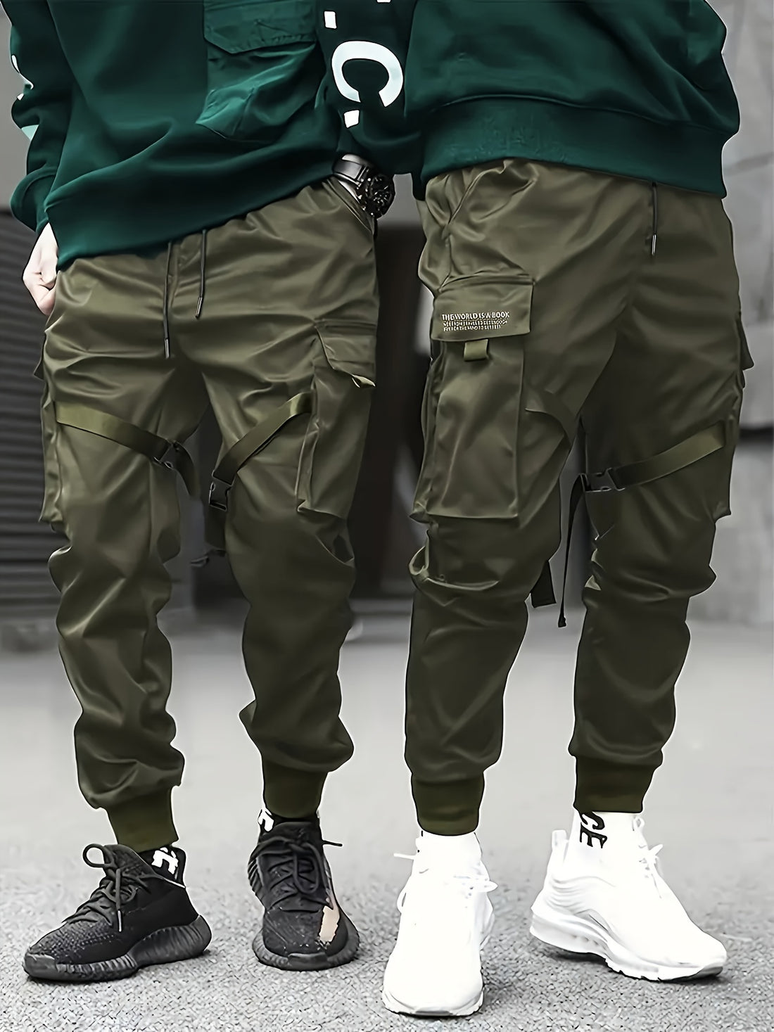 Trendy solid cargo pants for men