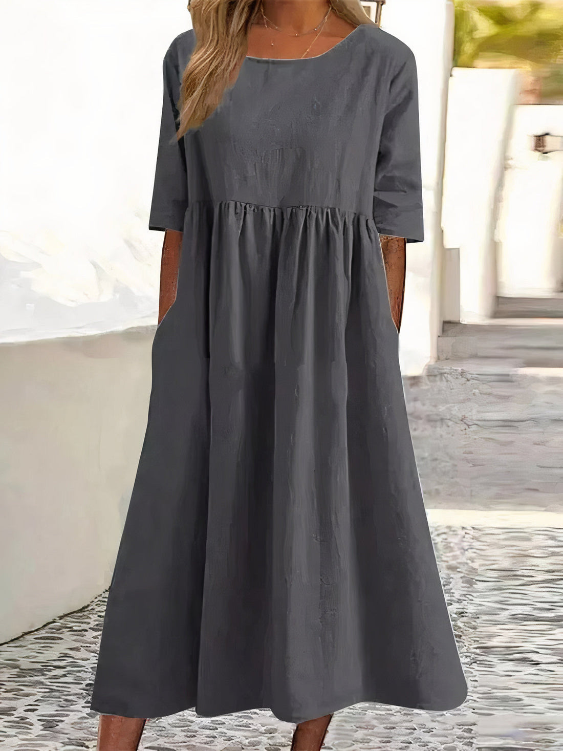 Aura - Vintage Half-Sleeve Dress