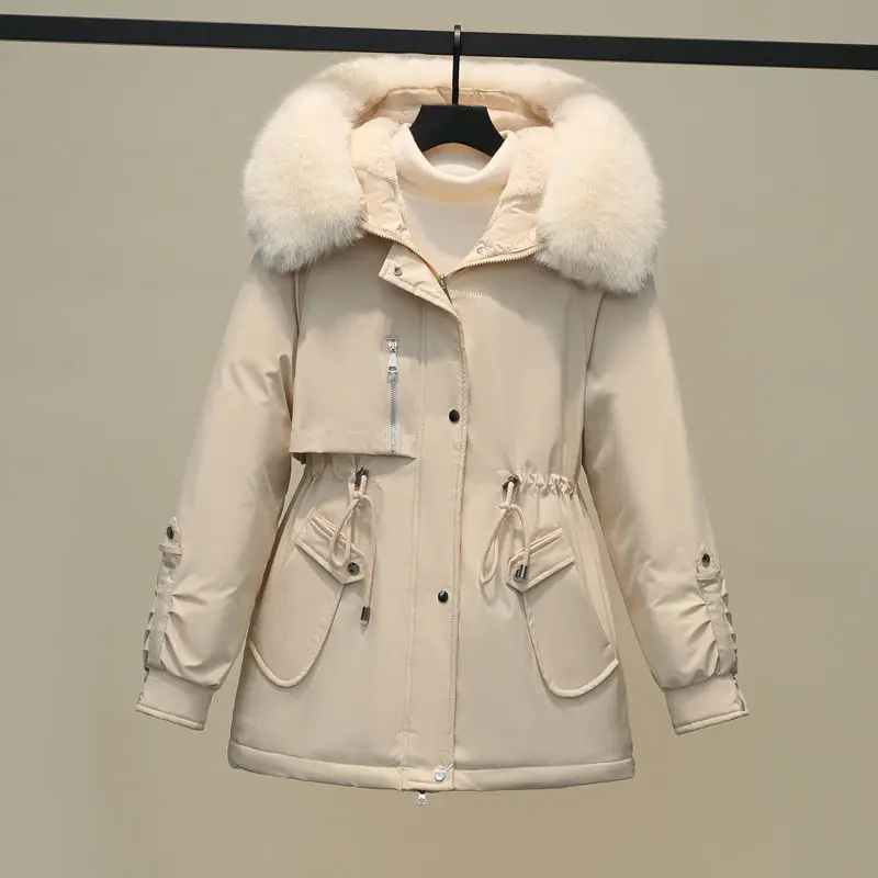 Women's puffer winter coat with fur collar