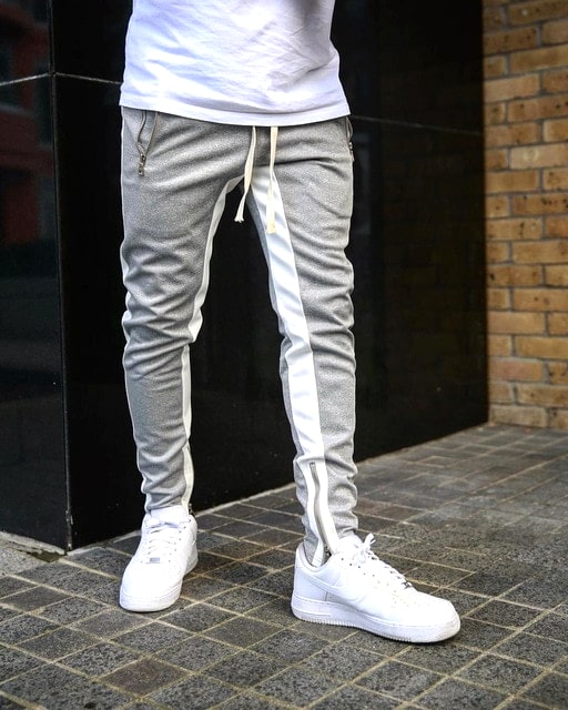 Men’s streetwear joggers with zipper pockets