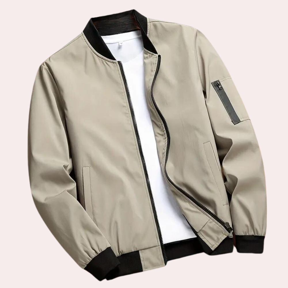 Casual men’s jacket with stand collar and zipper pockets