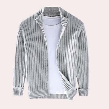 Trendy men's cardigan sweater with zipper closure