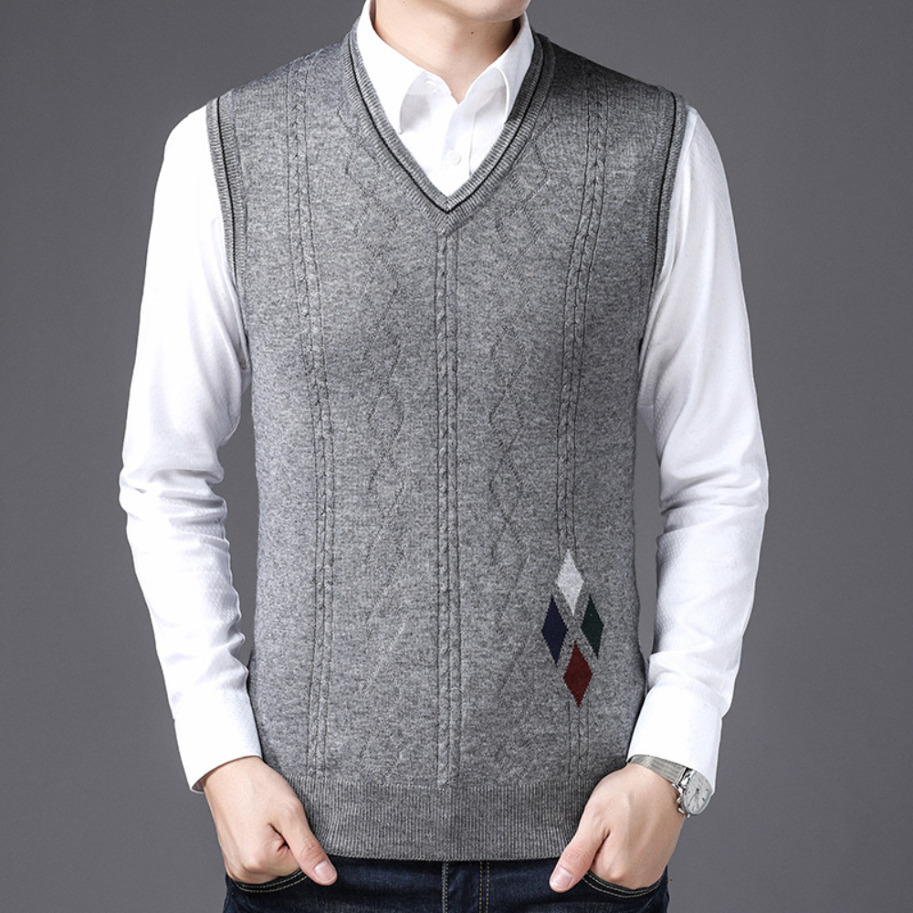 Men's casual vest for effortless autumn style