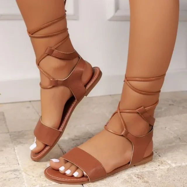 Ivy - Sandals With Cross Strap