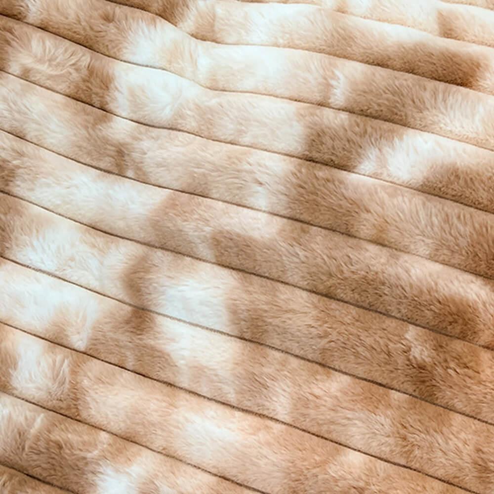 Plush Faux Fur Ribbed Comforter Set