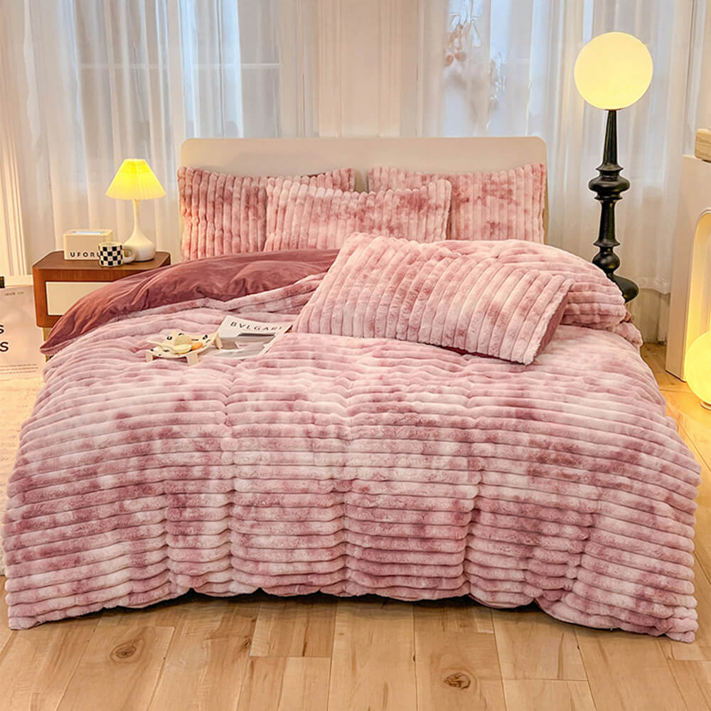 Plush Faux Fur Ribbed Comforter Set