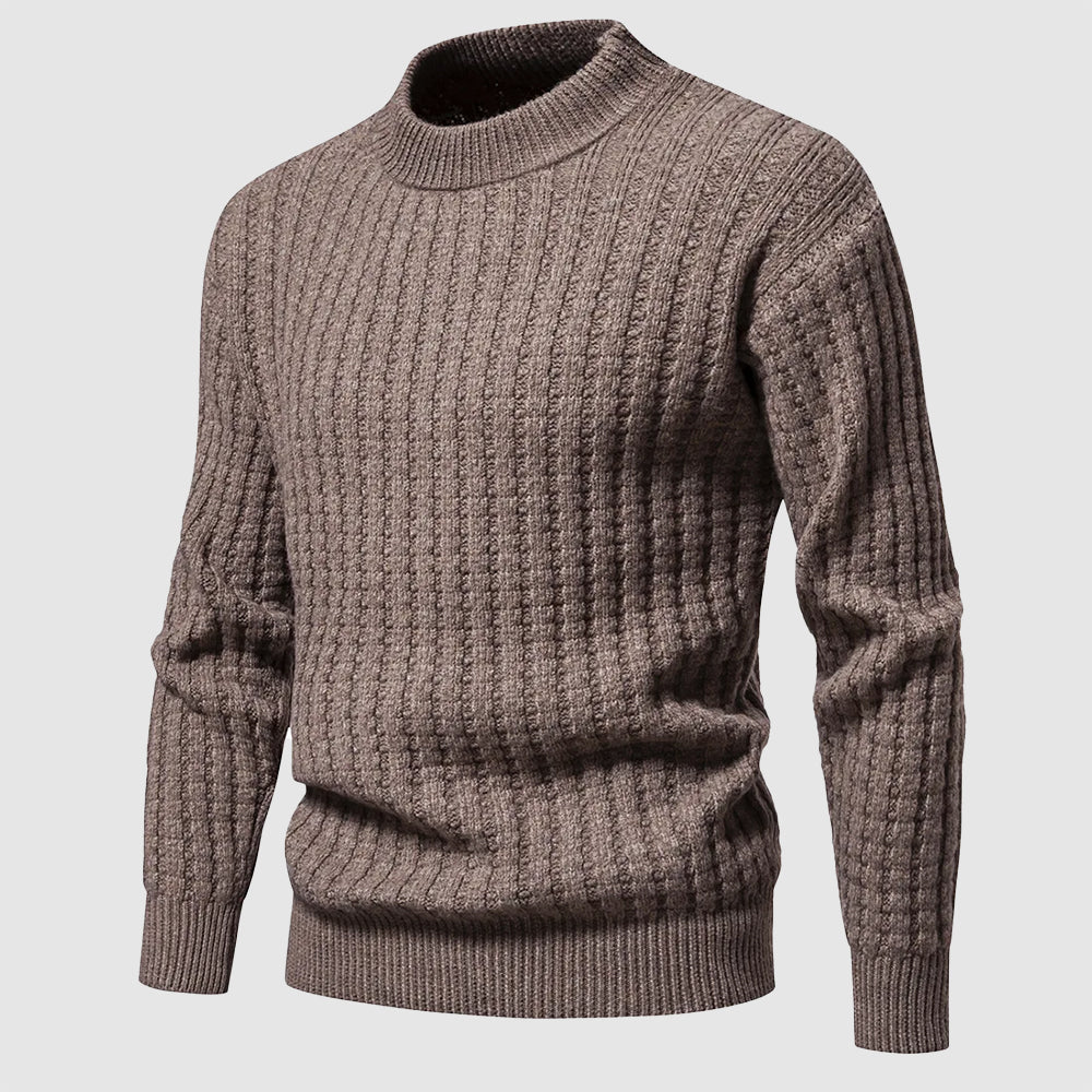 Casual knitted sweater with round neck for men