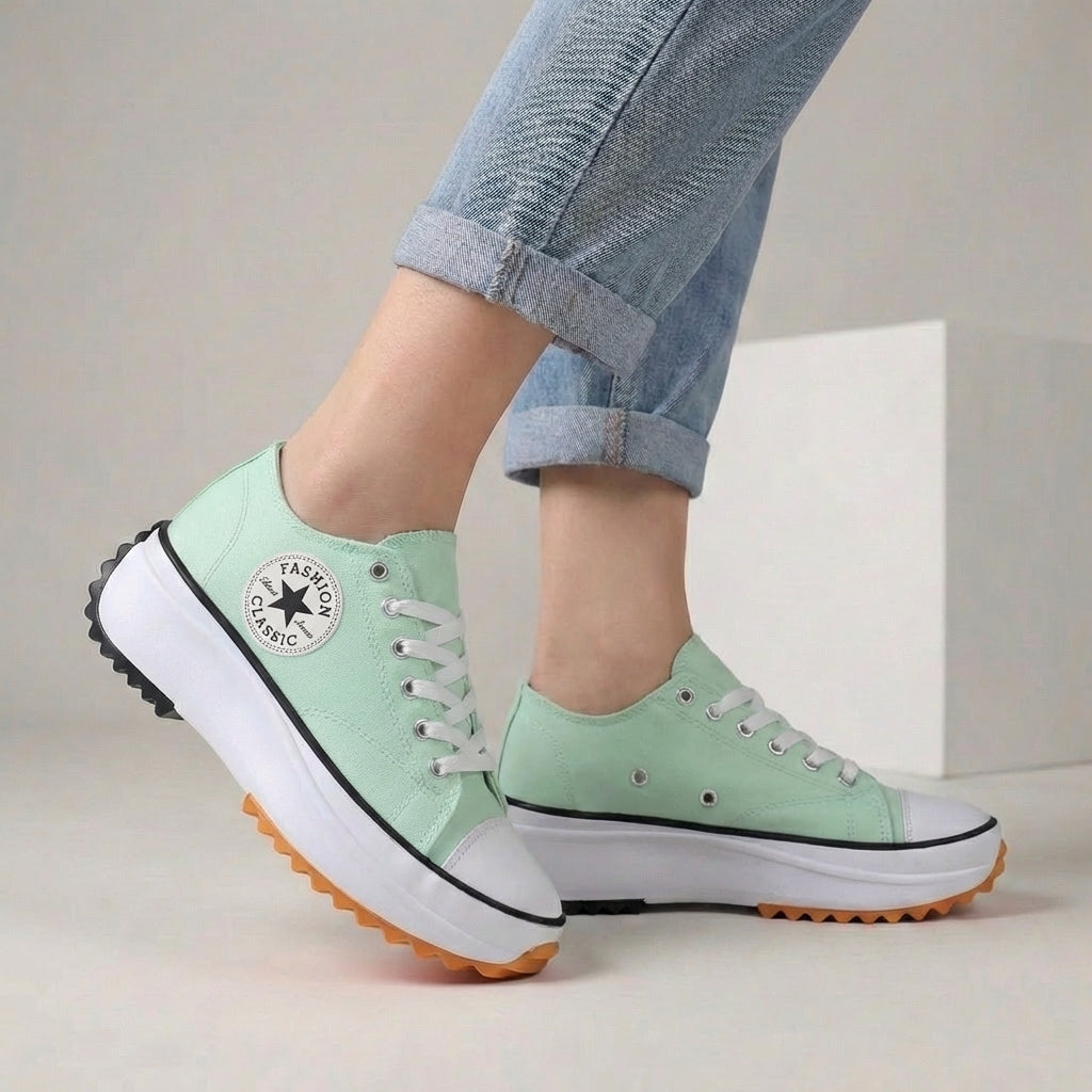 Trendy Platform Sneaker - Stylish & Comfortable