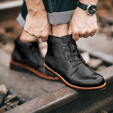 Stylish round head casual boots for men