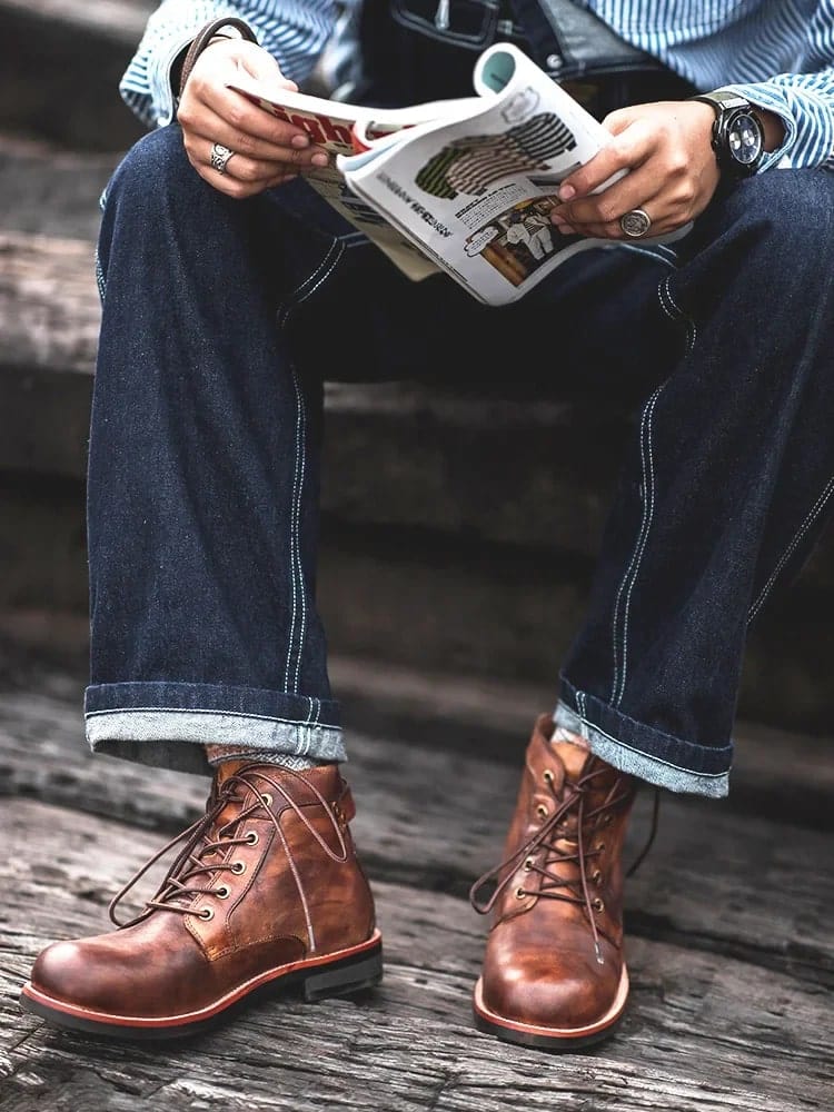 Stylish round head casual boots for men