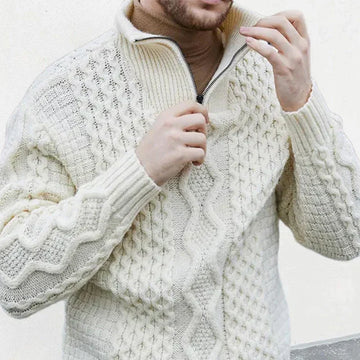 Men's thick cable knit sweater with half-zip