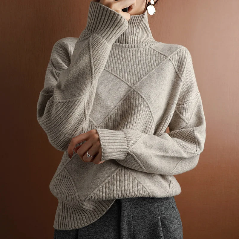 Diamond turtleneck long sleeve sweater for women