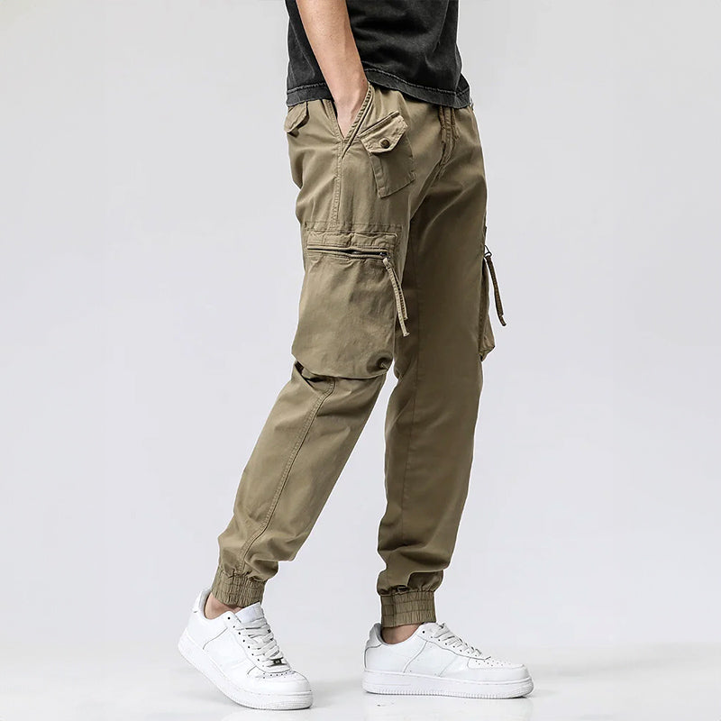 Men's cargo pants with multiple pockets