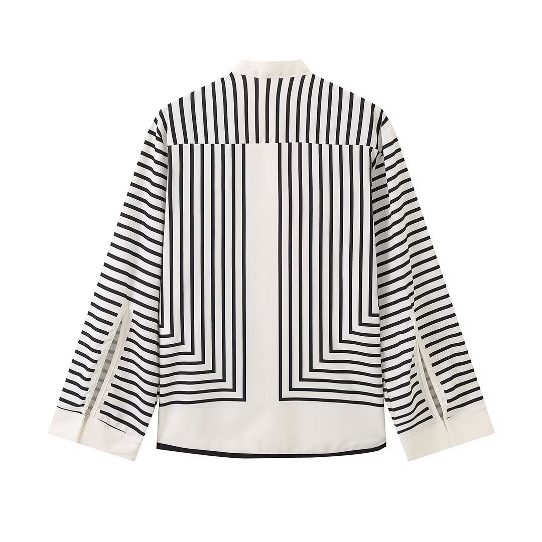 Women's striped blouse for effortless elegance