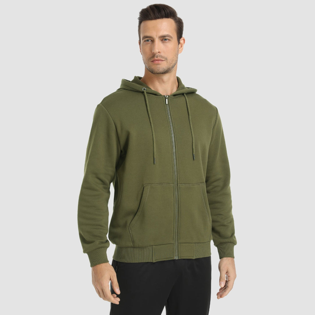 Men's warm and comfortable fleece hoodie with kangaroo pocket