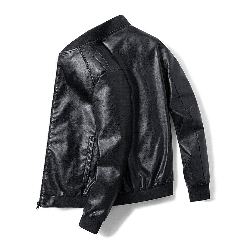 Men's leather jacket with long sleeves and side zippered pockets for autumn