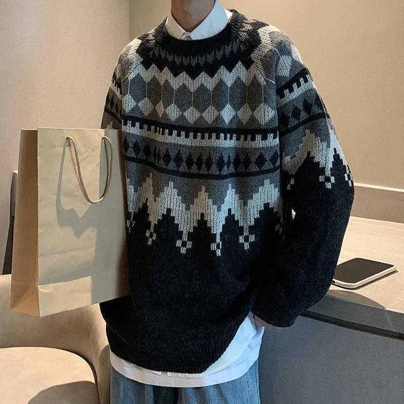 Men's geometric pattern knitted sweater for cozy winter style