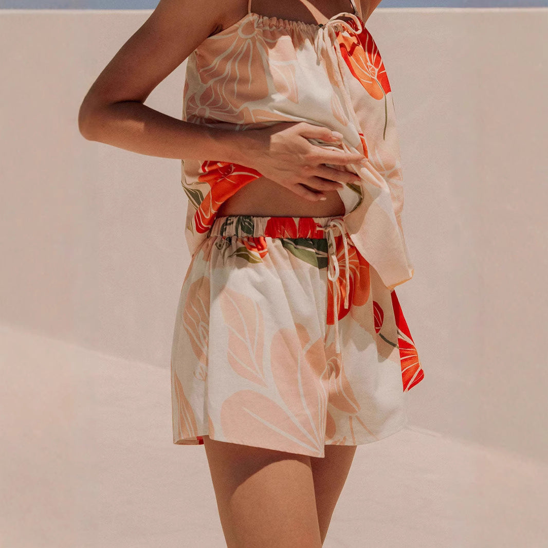 Women’s Sleeveless Top – Loose Fit – Cotton Blend – Floral Print – Gathered Neckline