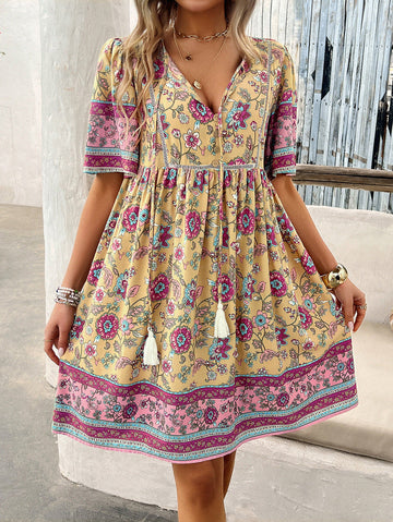 Women's Boho Dress - V-Neck A-Line - Short Flowy Sleeves - Floral Geometric Print