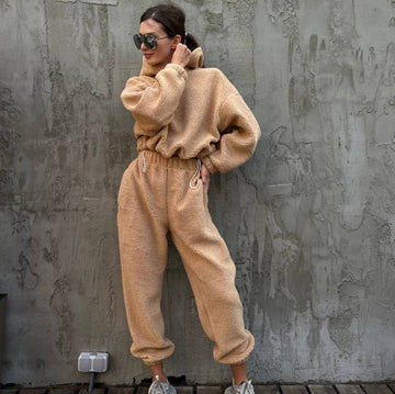 Women’s Loungewear Set – Fleece Hoodie and Pants – Relaxed Fit – High Waist – Soft Feel