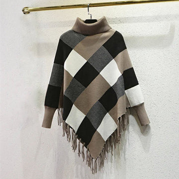 Women's warm and cozy sweater with checkered pattern